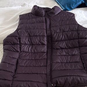 GAP Dark Purple Puffer Vest